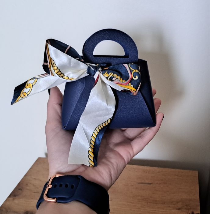 Gratowa torebka prezentowa pudełko