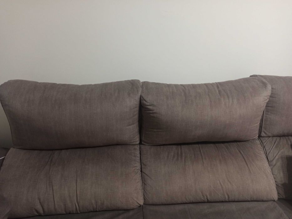Sofá com chaise longue