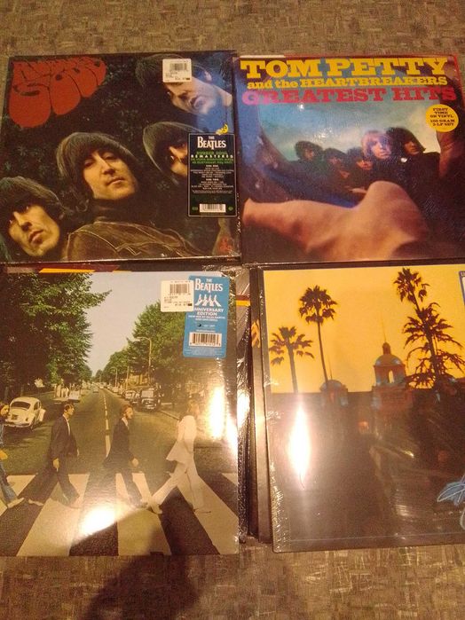 Продам  новые популярные роковые пластинки