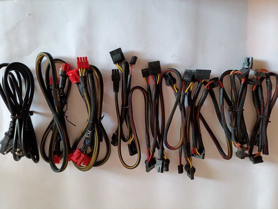 Блок питания OCZ TECHNOLOGY ModXStream Pro 700W OCZ600MXSP  Б/У.