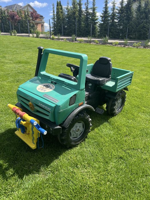 Samochod dla dzieci Mercedes Unimog na pedały