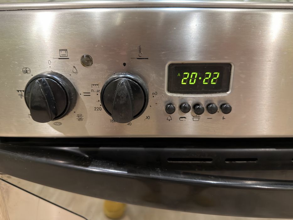 Газова плита Indesit
