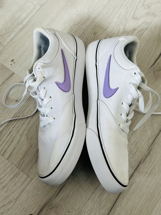 Buty trampki markowe Nike modny model jak nowe!