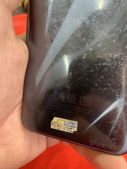 Бу телефон samsung sm-a305fn 3/32, не працює екран