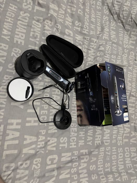 Продам Електробритву  PHILIPS  серії 7000