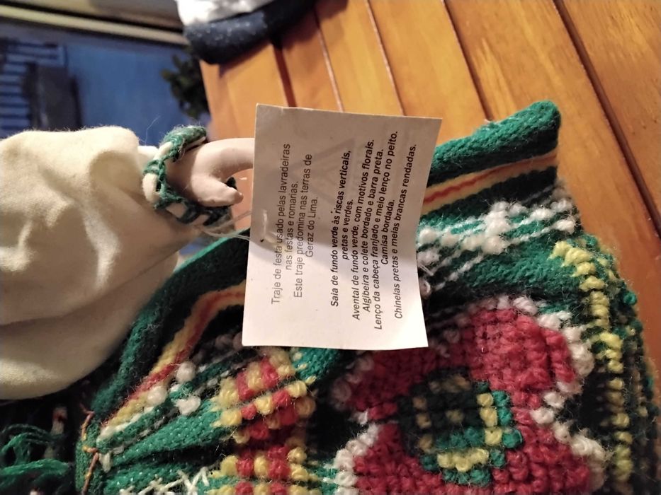 Boneca coleção trajes portugueses