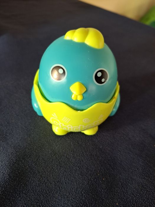 Zabawka naciskana kurczaczek,CHICKEN