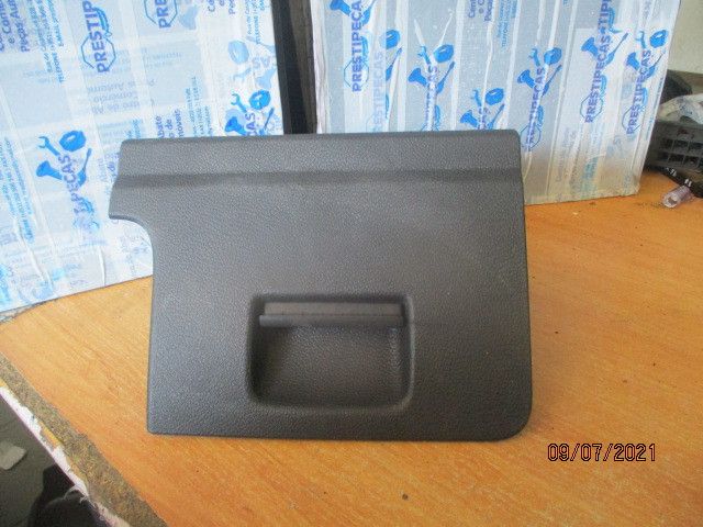 Porta luvas VOLKSWAGEN Golf VI (5K1)