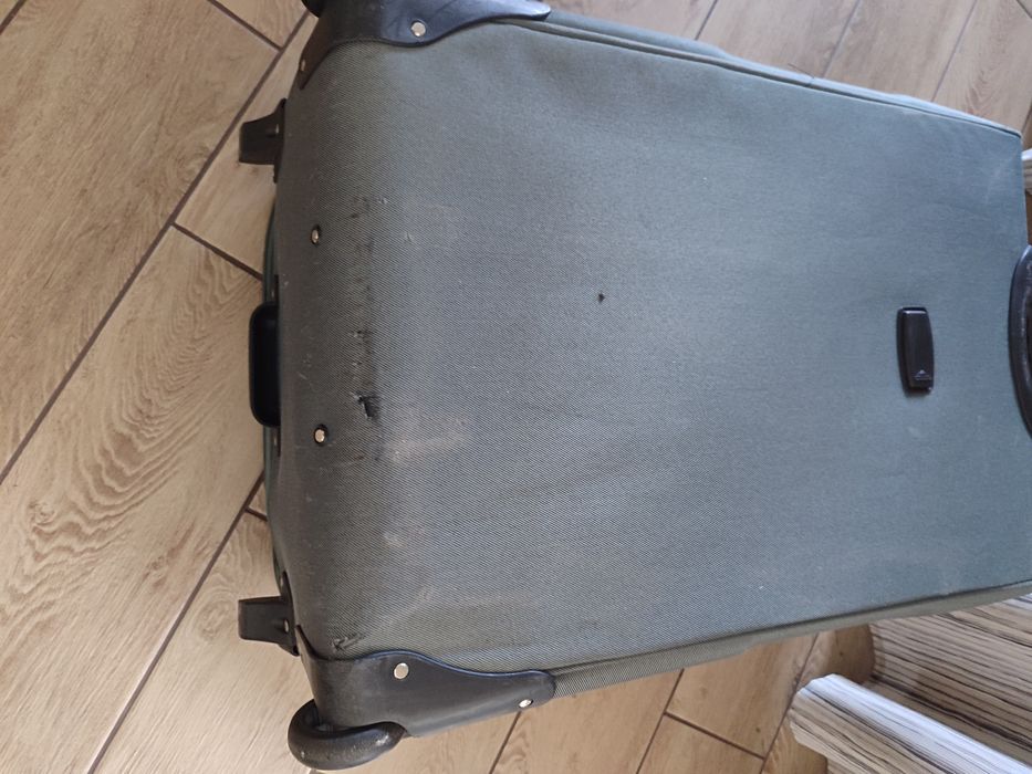 Walizka podróżna duża