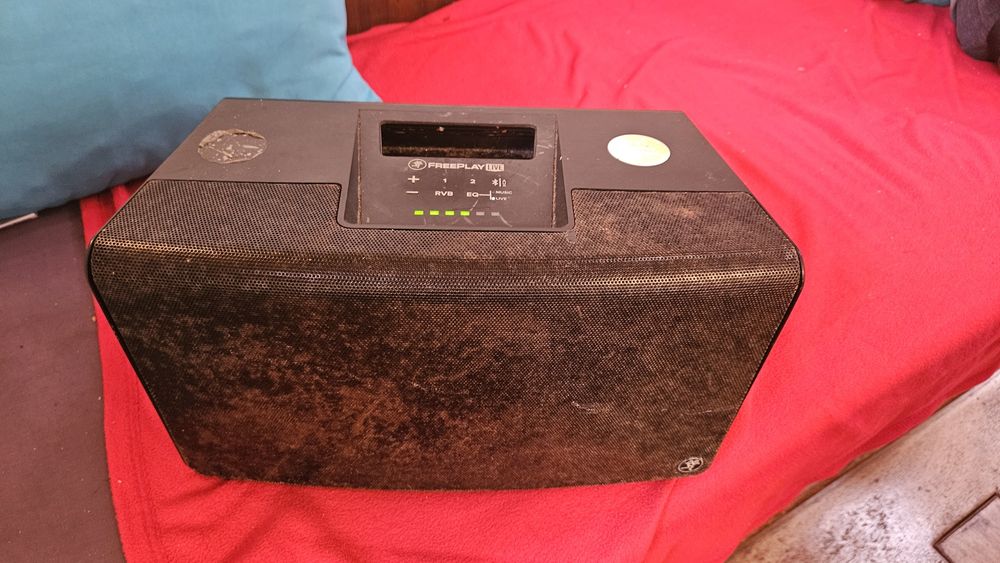 Altifalante freeplay Live bluetooth bateria