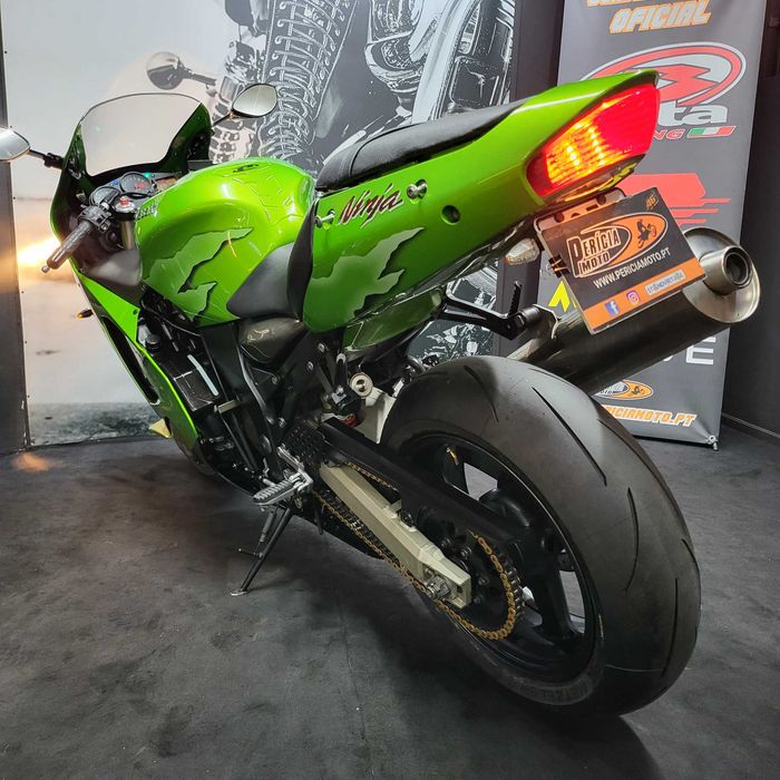 Kawasaki Ninja ZX12-R