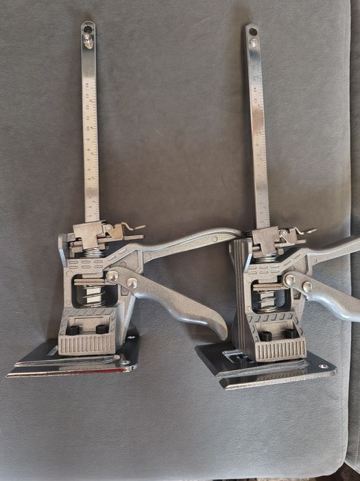 ręczny podnośnik do narzędzi ze skalą