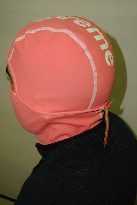 Балаклава Supreme heat reactive змінює колір