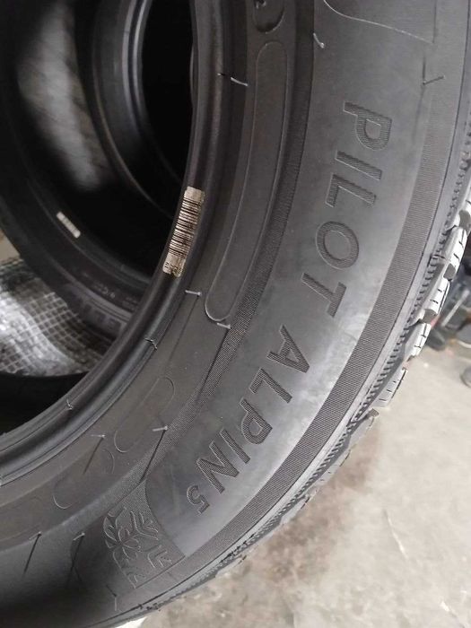 *Шини Michelin 235/55R17. 4шт. Зима 2024р (0800)