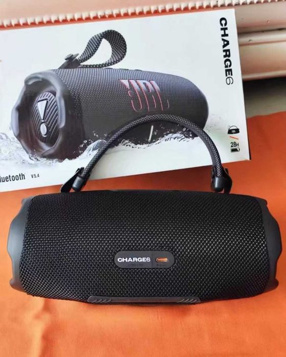 JBL Charge : Potężny bas i dźwięk, który Ci się spodoba