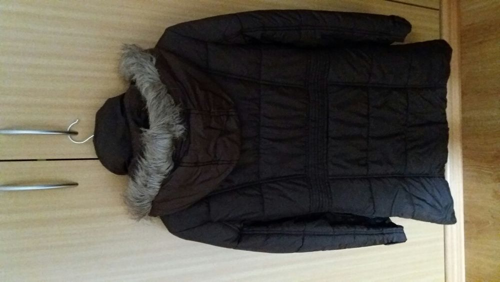 Casaco impermeável comprido