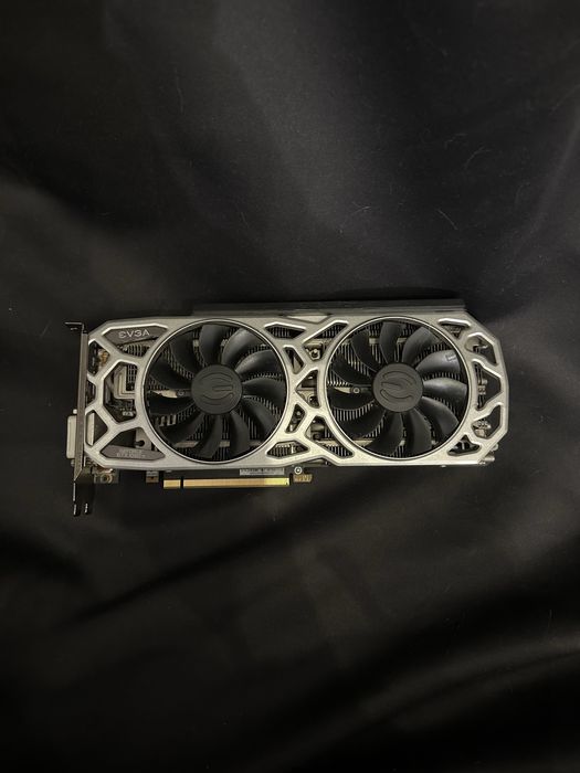 Karta graficzna  GTX Geforce 1080 ti 11gb