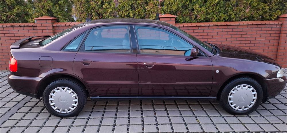 Audi A4 B5 Limousine 1,8 Klimatronic Doinwestowana ŁADNA Zadbana