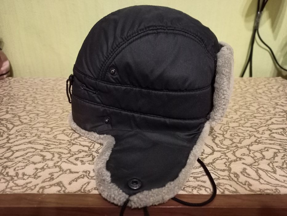 Продам теплые зимние шапки