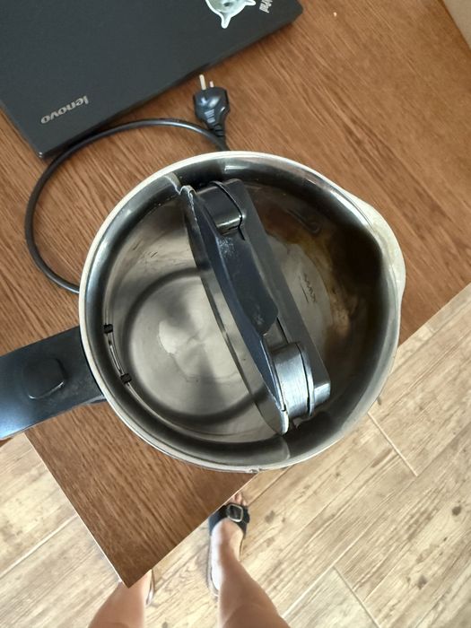 Czajnik elektryczny Ravanson
