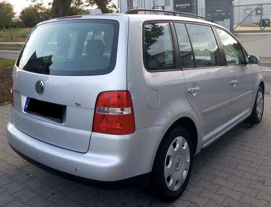 Volskswagen Turan 1.6 Benzyna Zadbany