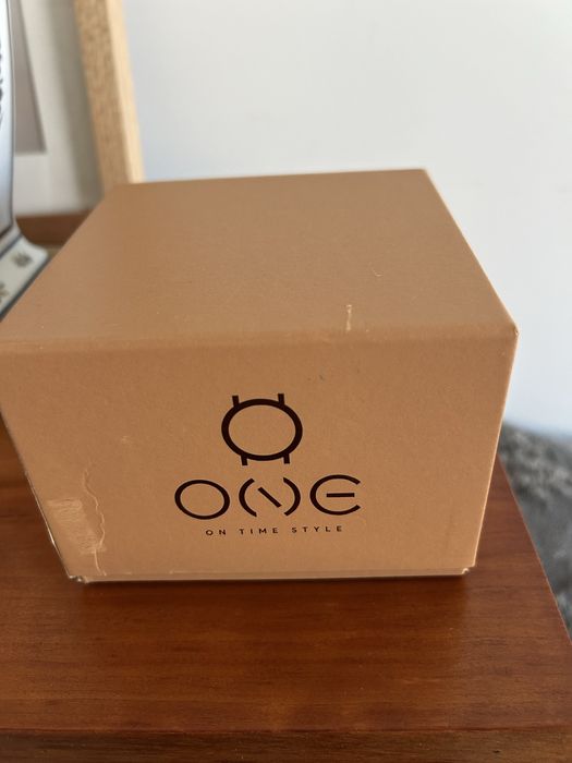 Relogio dourado One Leaf