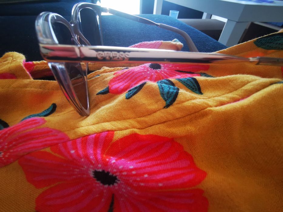 Guess oculos de sol