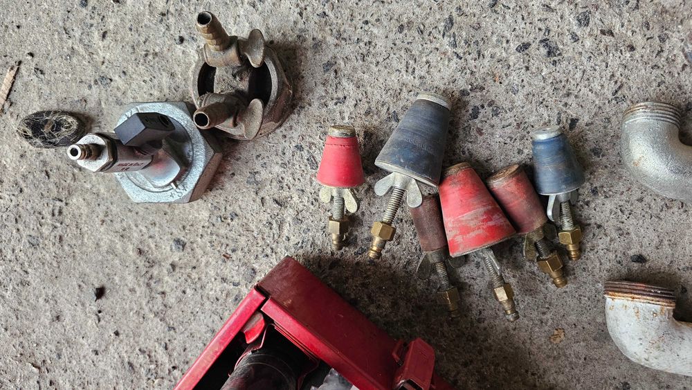 Прилад для випробування газових труб
