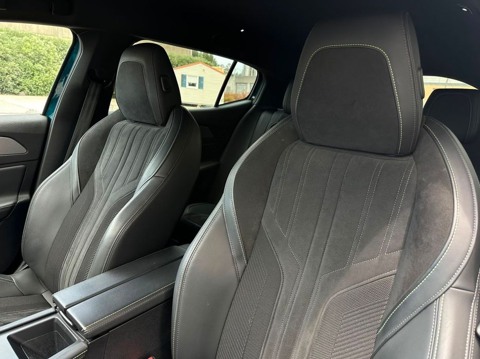Peugeot 408 1.6 Hybrid GT e-EAT8