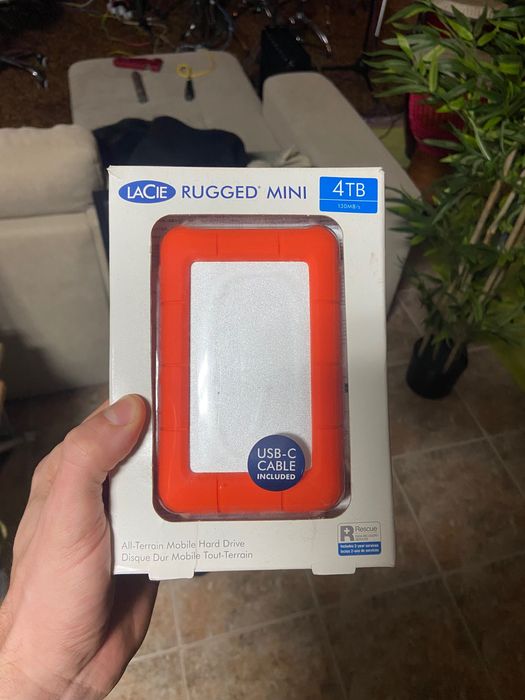 Disco Hd novo na caixa LaCie rugged 4TB