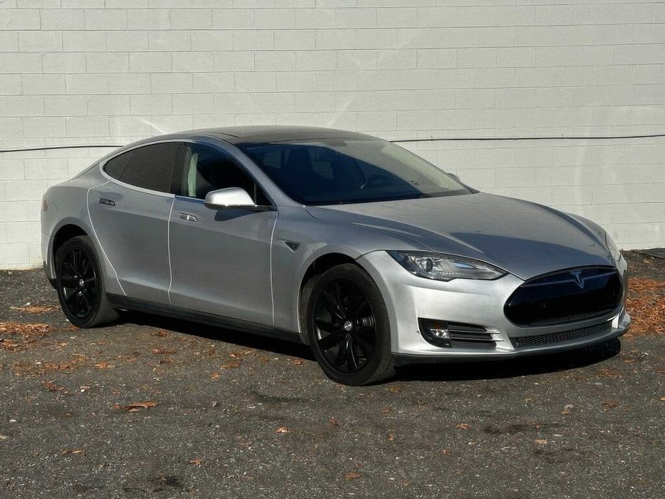 Tesla Model S      2013