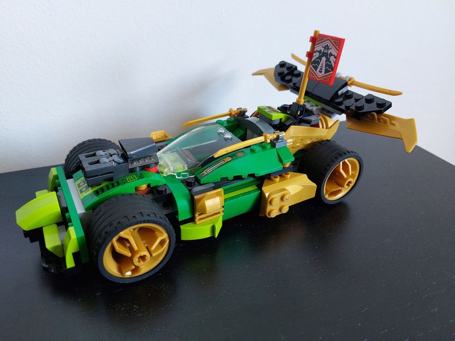Lego Ninjago 71763 Samochód wyścigowy Lloyda Evo