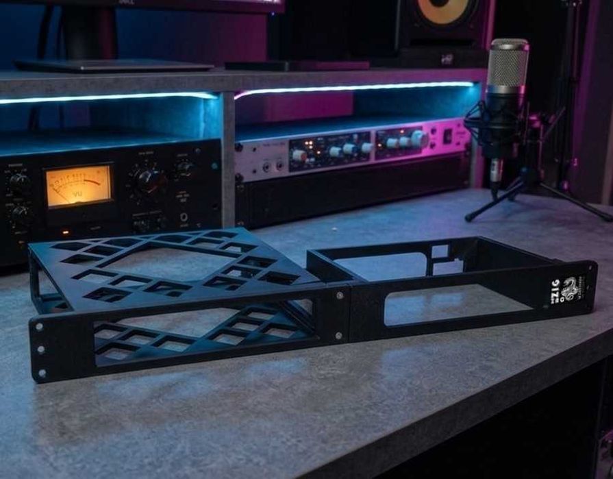 Rackmount 19" Lenovo ThinkCentre Tiny + Focusrite 2i2 - uchwyt półka