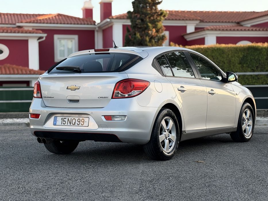 Chevrolet Cruze 1.6 - 2013 - Garantia 18 meses