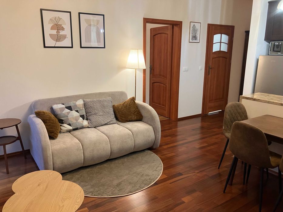 Wynajmę mieszkanie dwupokojowe z miejscem parkingowym w hali garażowej