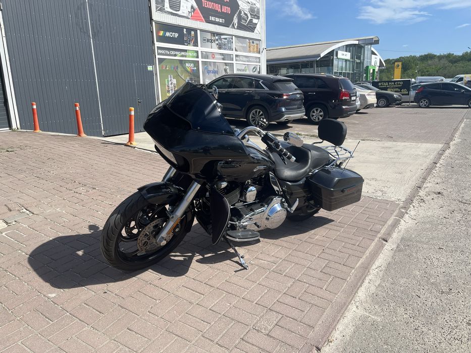 Продаж  Harley Davidson  Road Glide