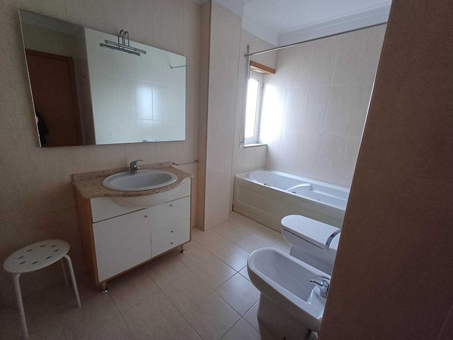 Arrendo T3 Braga (Santa Tecla), mobilado/equipado