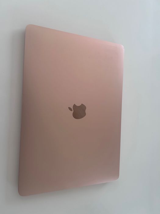 MacBook Air 13 gold