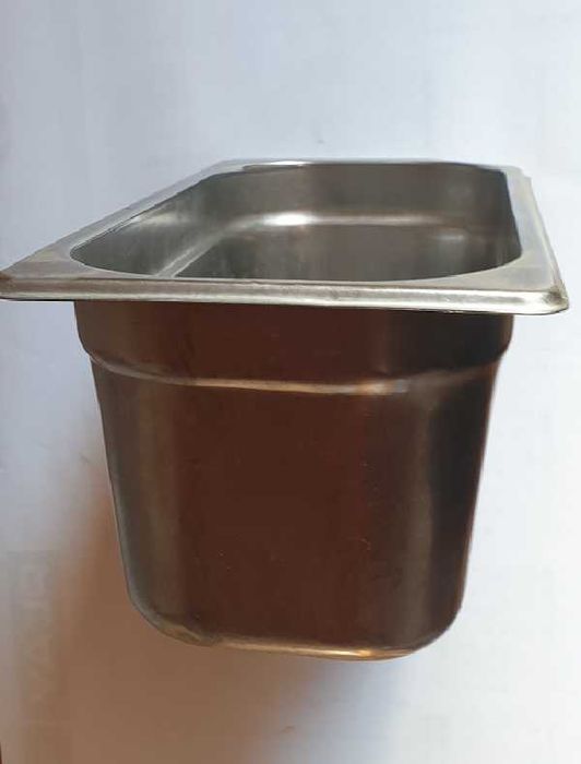 Pojemnik do gastronomii