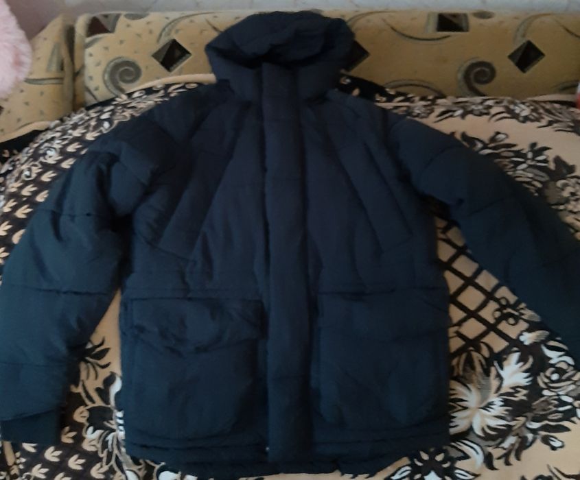 Куртка чоловіча р.  S  зимова   C&A