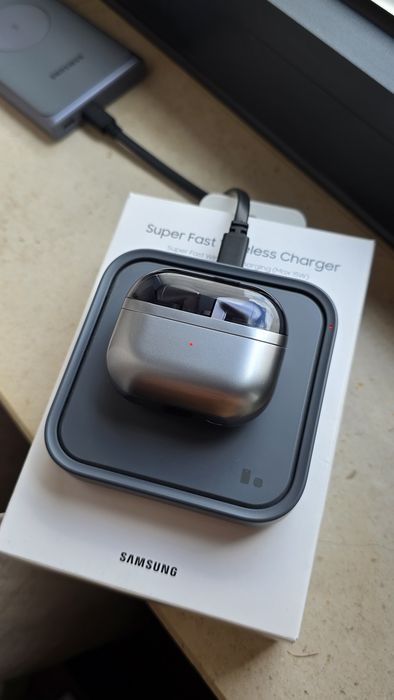 Samsung Super Fast Wireless Charger - Como Novo
