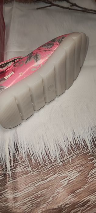 Туфли на девочку 26 размер