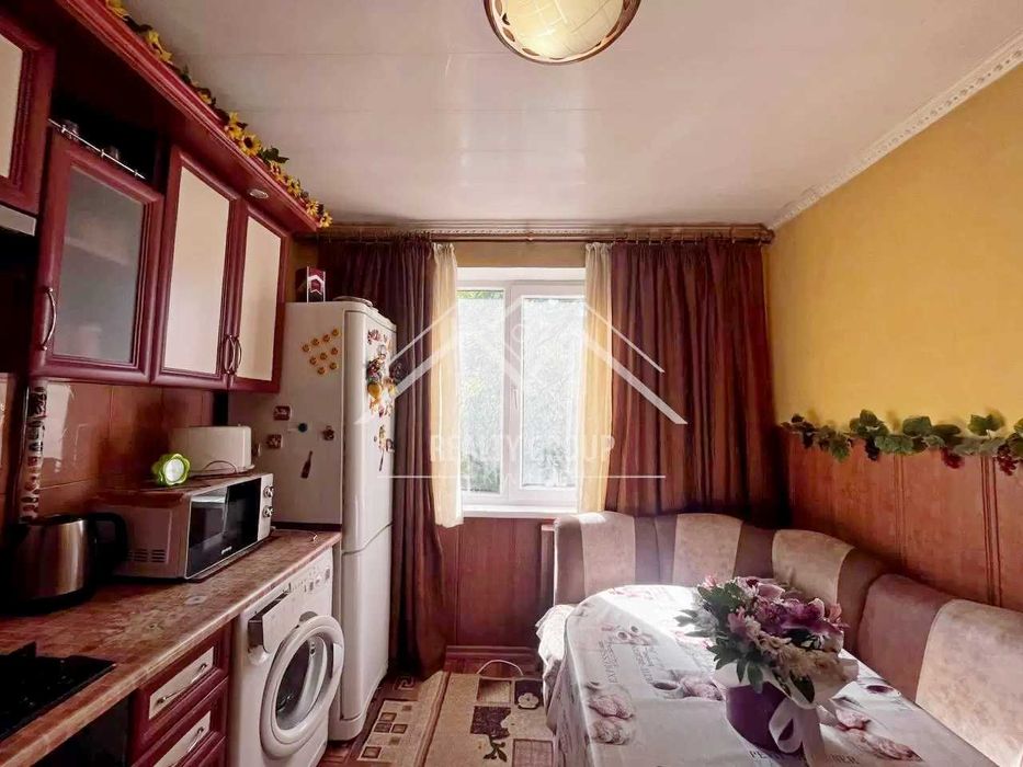 Продаж 3к квартири з меблями та технікою на Ювілейній (вул.Покровська)