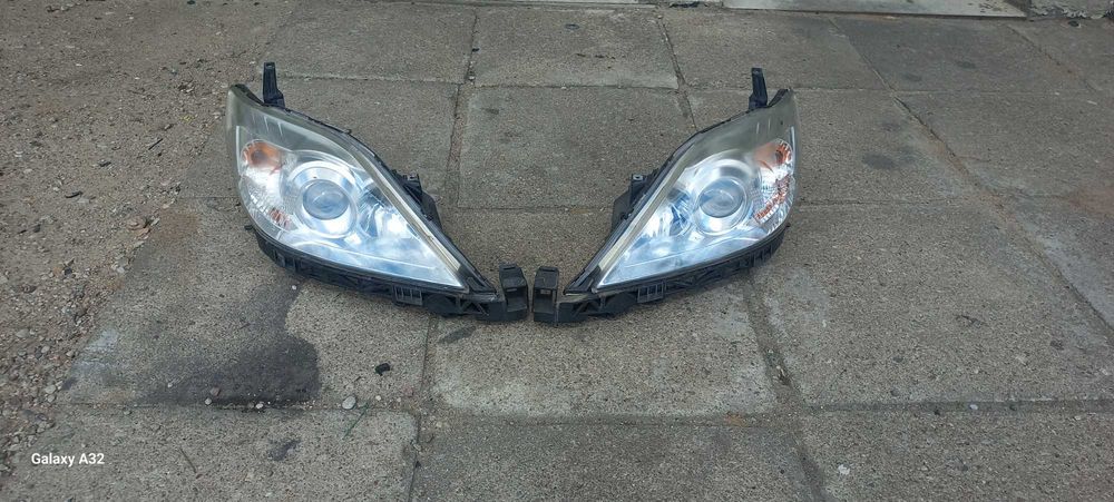 Mazda 5 cr lift lampy przod