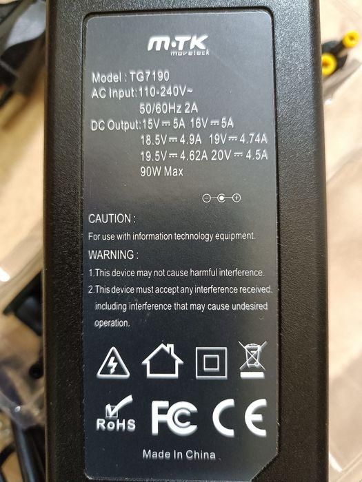 Carregador de Laptop (Portáteis) automático universal + 11 pontos-novo