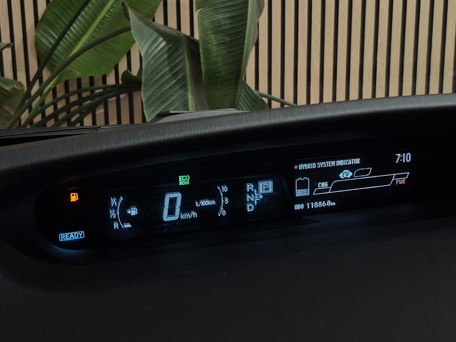 Toyota Prius 1.8 PLUG-IN Hybrid | GARANTIA | NACIONAL