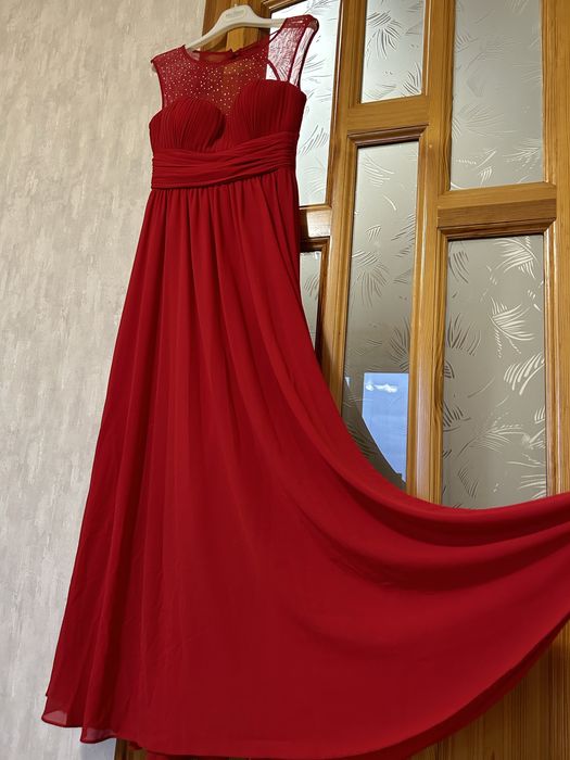 Вечернее платье в пол