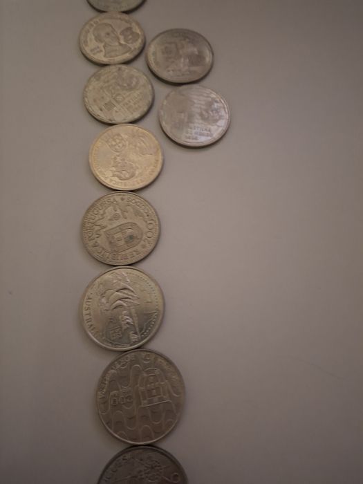 Coleção 36 moedas 100, 200 e 250 escudos