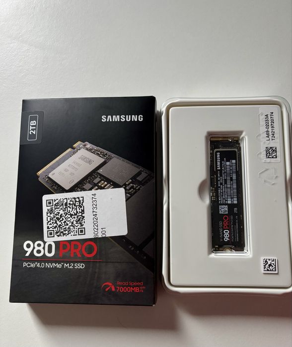 Samsung 980 PRO 2TB NVMe SSD M.2 PCIe 4.0 - Excelente Estado