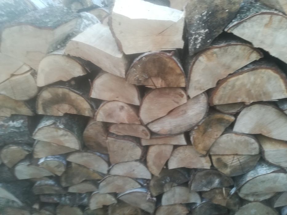 Drewno opałowe kominkowe rąbane
